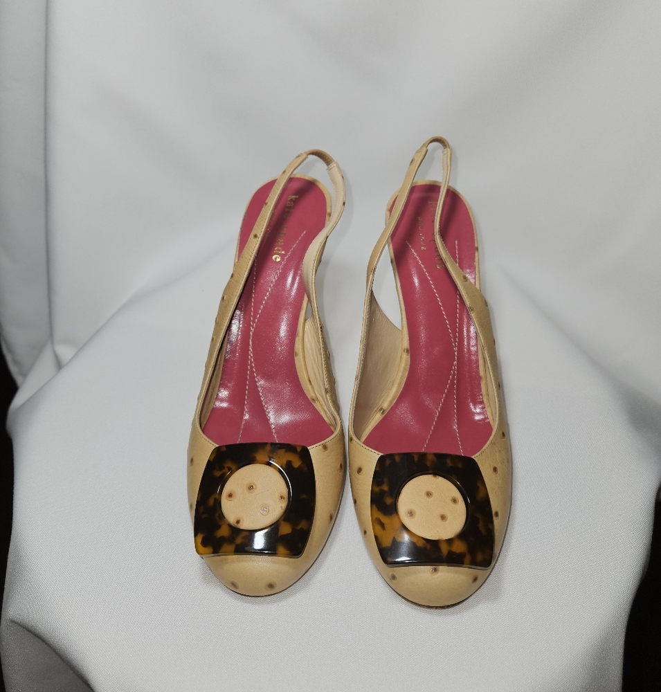 Kate Spade Pumps Tan Leather Ostrich Round Ornament Toe Slingback Size 6.5 B - Picture 2 of 7